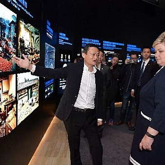 马云:我想的从来都不是赚钱 而是改变世界-站长资讯